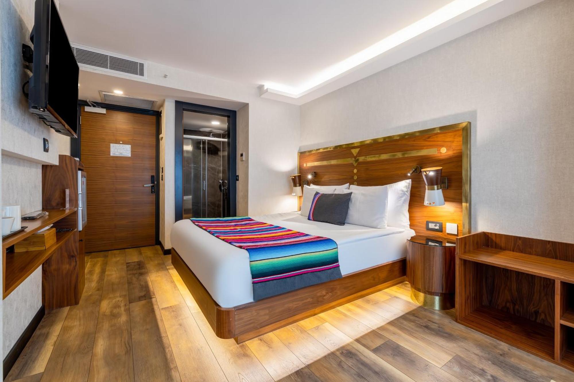 Hay Hotel Alsancak Izmir Zewnętrze zdjęcie