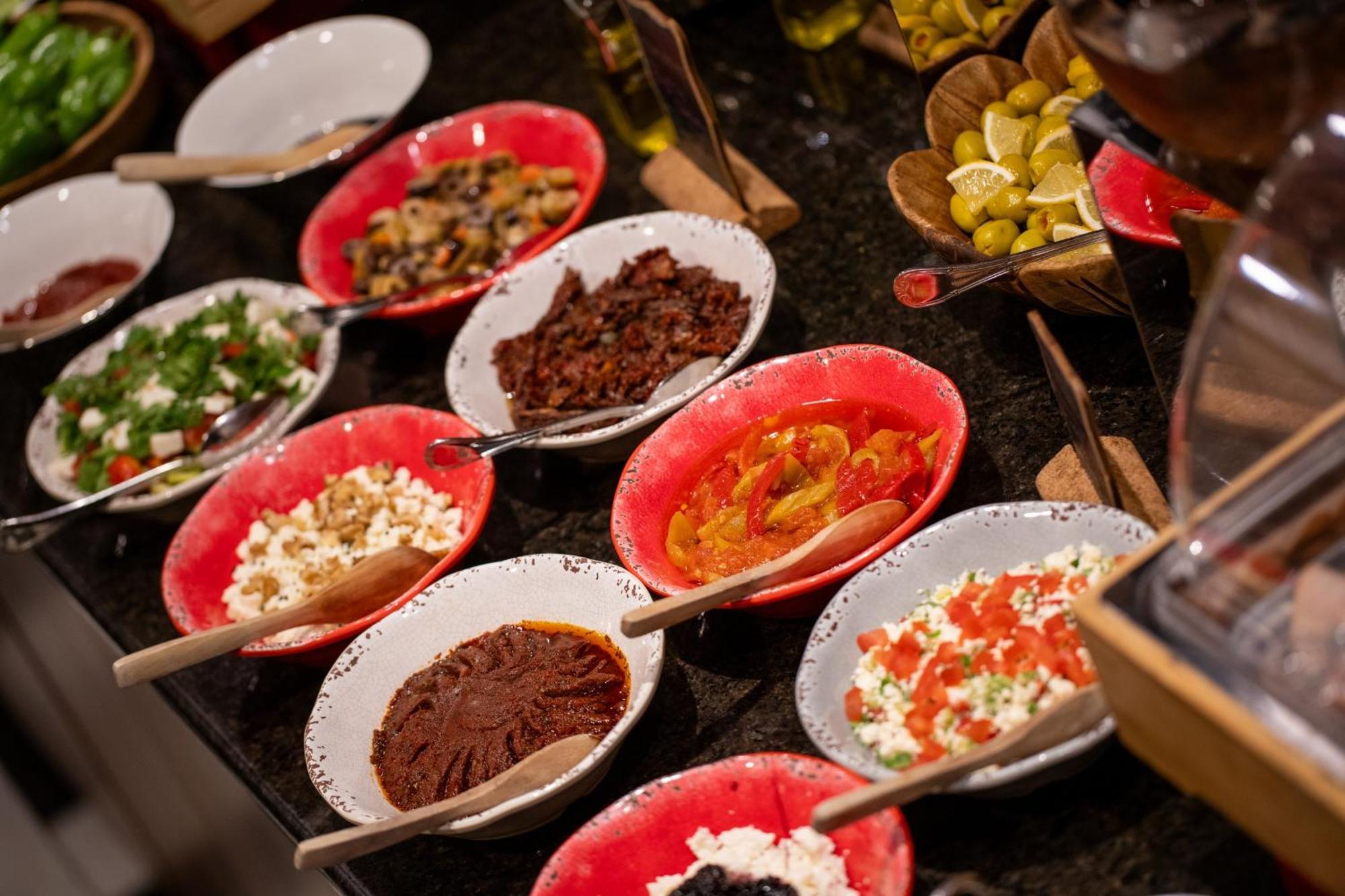 Hay Hotel Alsancak Izmir Zewnętrze zdjęcie