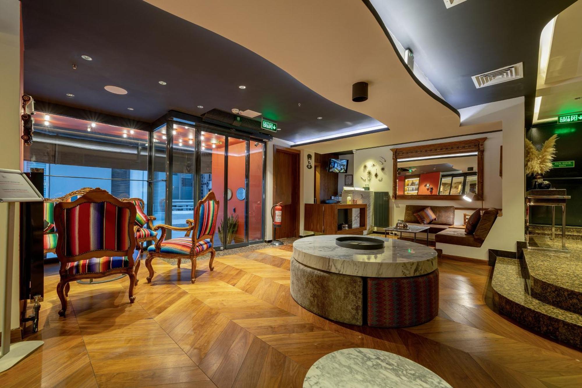Hay Hotel Alsancak Izmir Zewnętrze zdjęcie