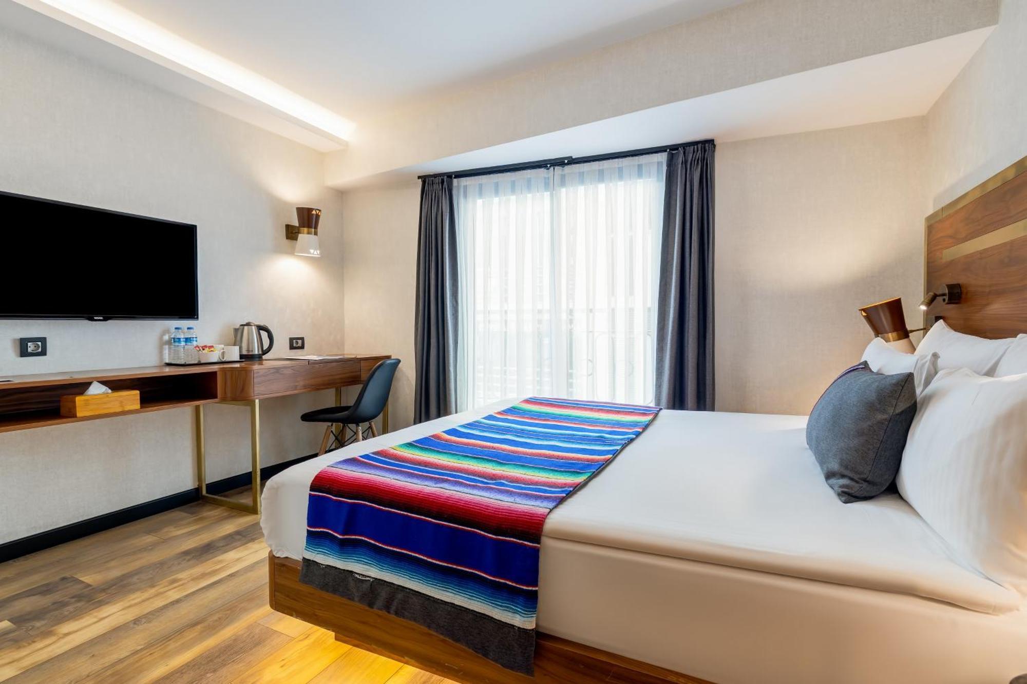 Hay Hotel Alsancak Izmir Zewnętrze zdjęcie