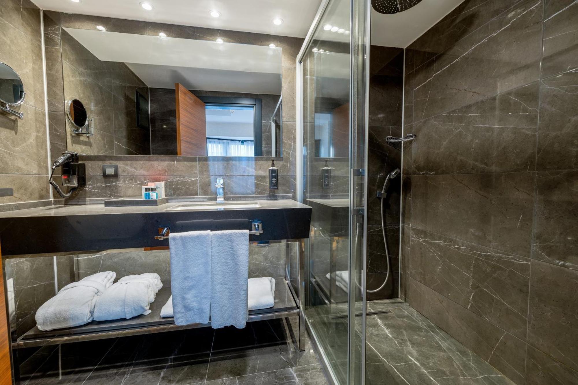 Hay Hotel Alsancak Izmir Zewnętrze zdjęcie