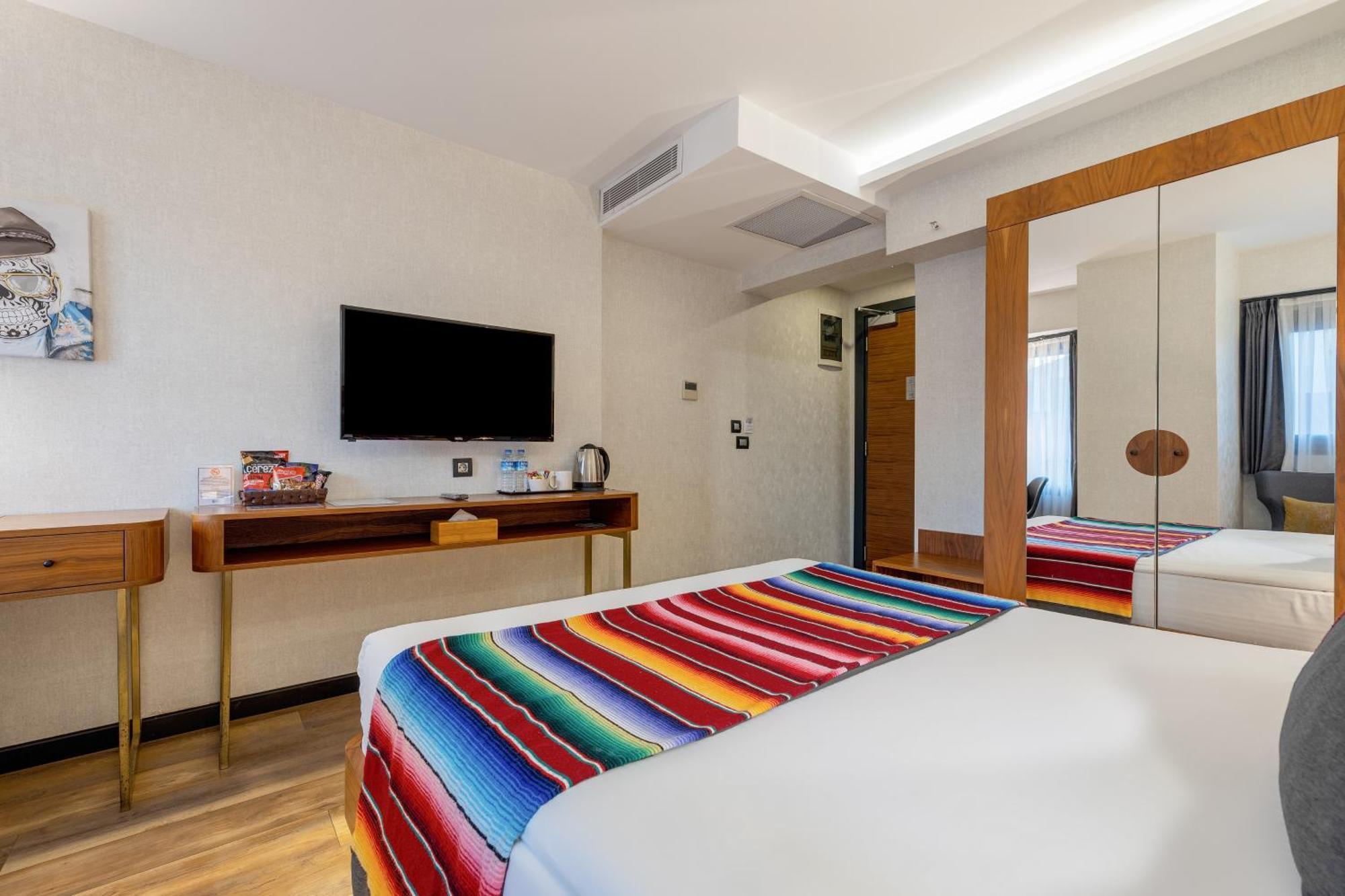 Hay Hotel Alsancak Izmir Zewnętrze zdjęcie
