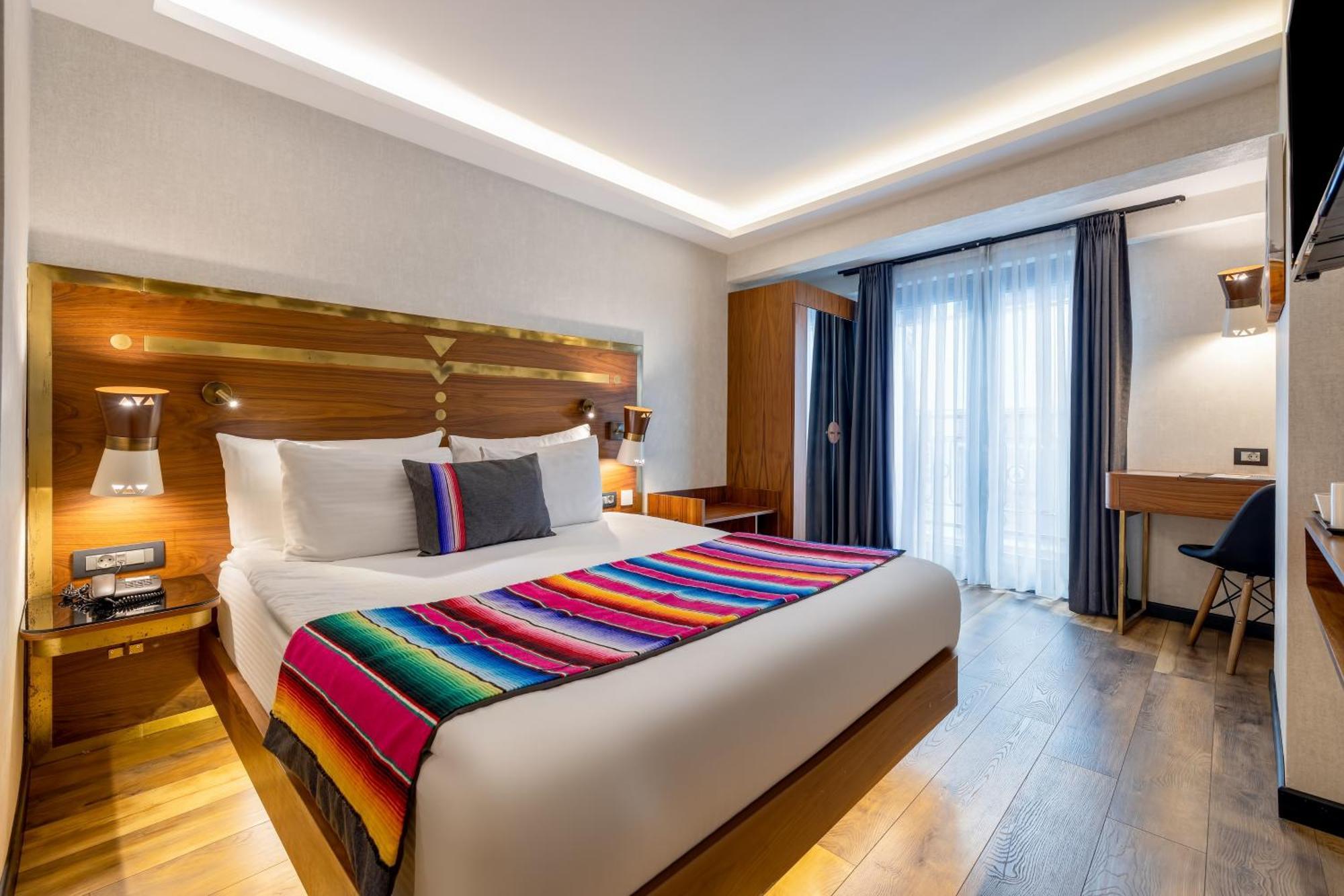 Hay Hotel Alsancak Izmir Zewnętrze zdjęcie