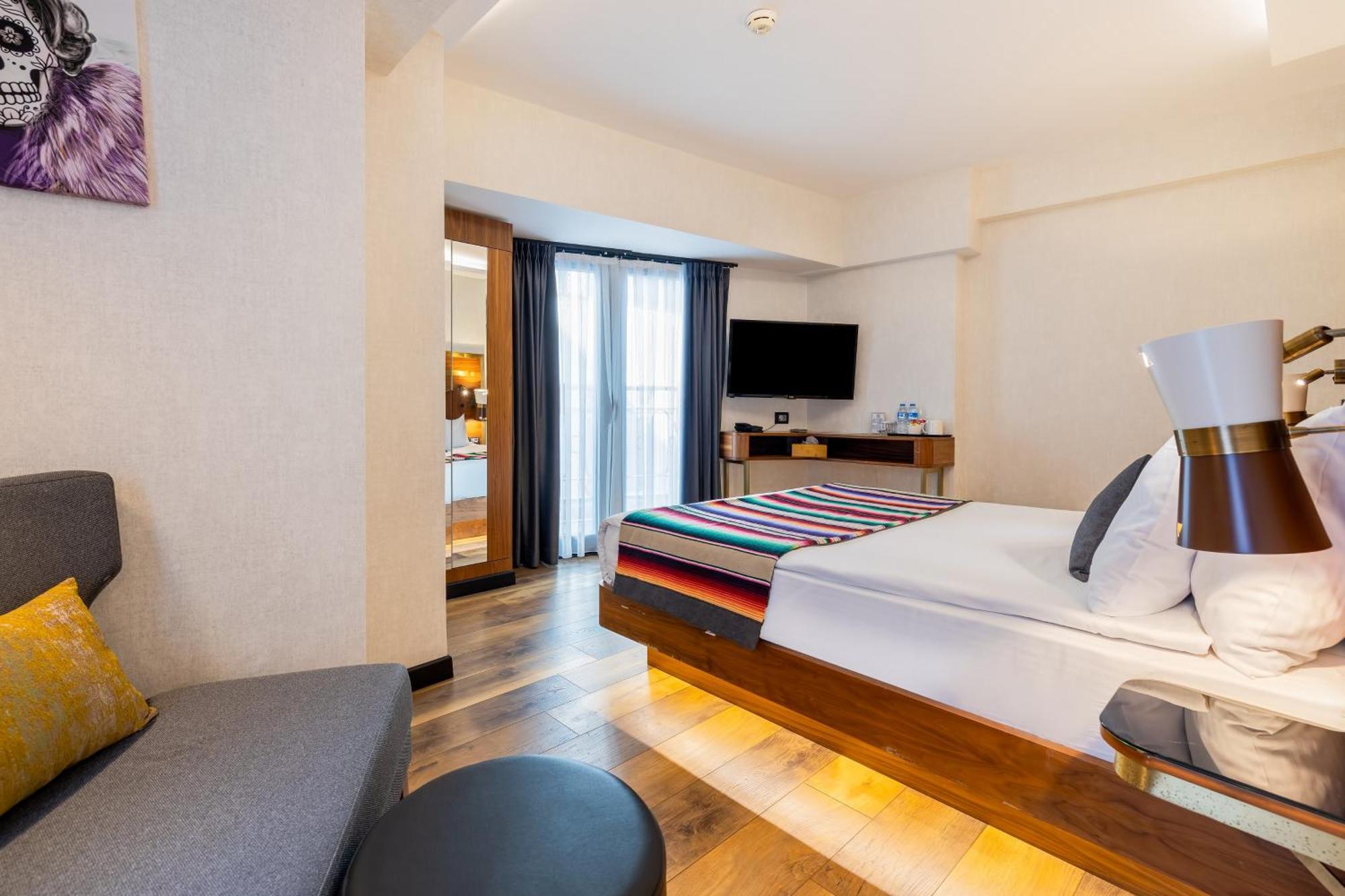 Hay Hotel Alsancak Izmir Zewnętrze zdjęcie