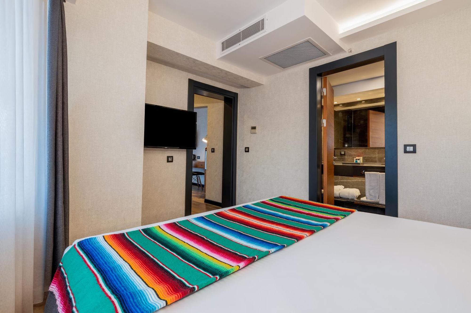 Hay Hotel Alsancak Izmir Zewnętrze zdjęcie