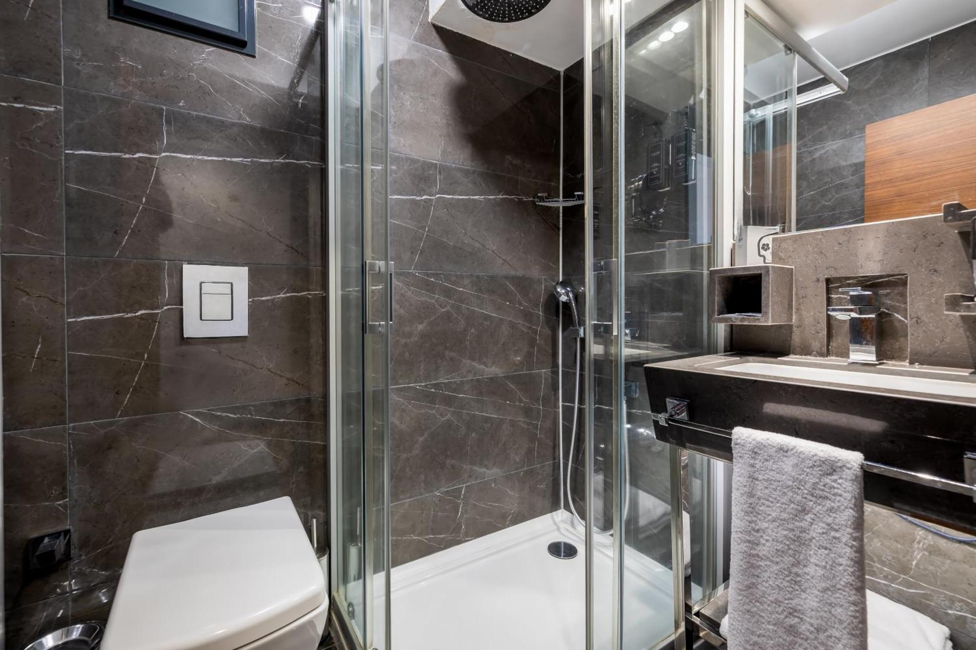 Hay Hotel Alsancak Izmir Zewnętrze zdjęcie